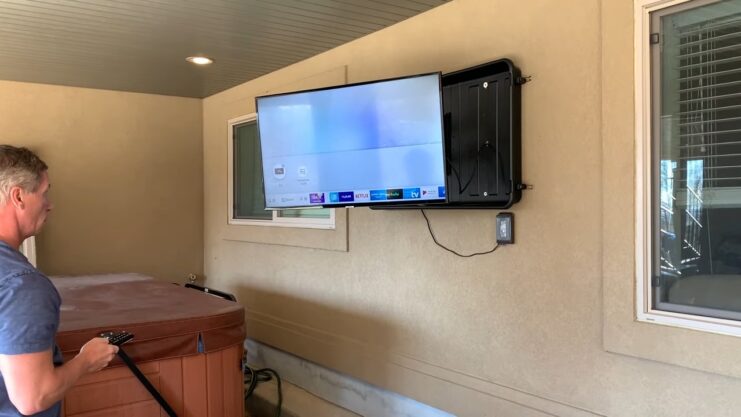 Benefits of Mounting a TV Outside
